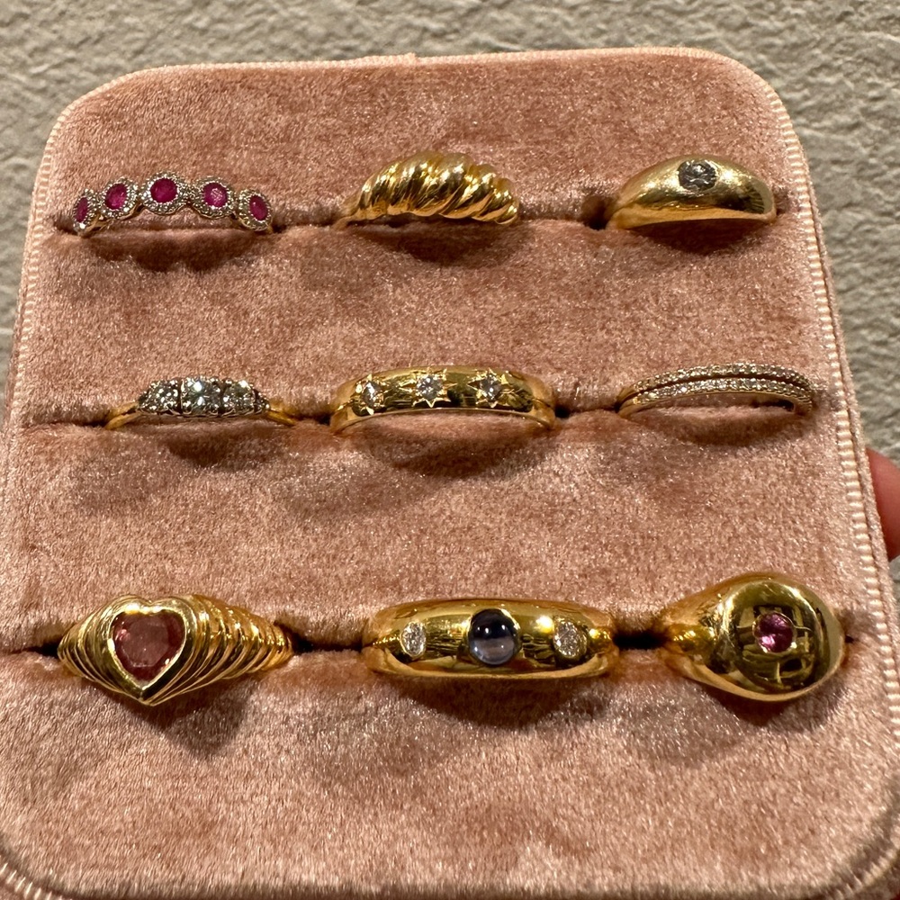 14k Gold donut band with blue sapphire and two old mine cut diamonds - Picture 6 of 6